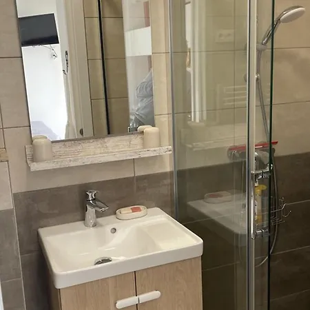 Apartmán Climatise En Bord De Avec Parking A - Fr-1-335-204 *